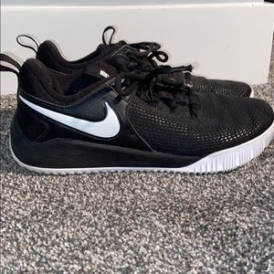 nike volleyball shoes